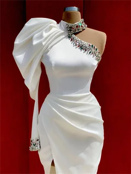 Biele Dlhý Rukáv Satin Koktejlové Šaty 2022 Vysoká Krku Jedného Pleca Crystal Štrbinou Strany Vestidos De Noche Formálne Prom Šaty Lacné