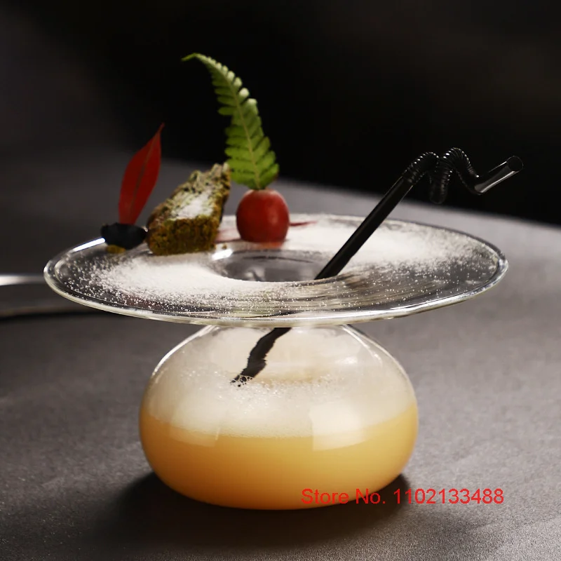 Kreatívne UFO, Koktejlových Pohárov Reštaurácia Hotel Molekuly Gurmán Kontajner Sklo Japonskej Kuchyne Sashimi Lietajúci Tanier Tanier Obrázok 1